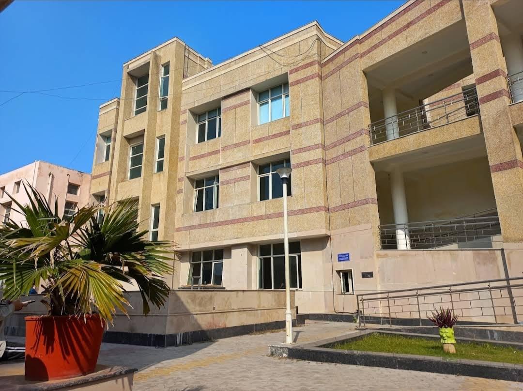 Deshbandhu College Campus photo 5