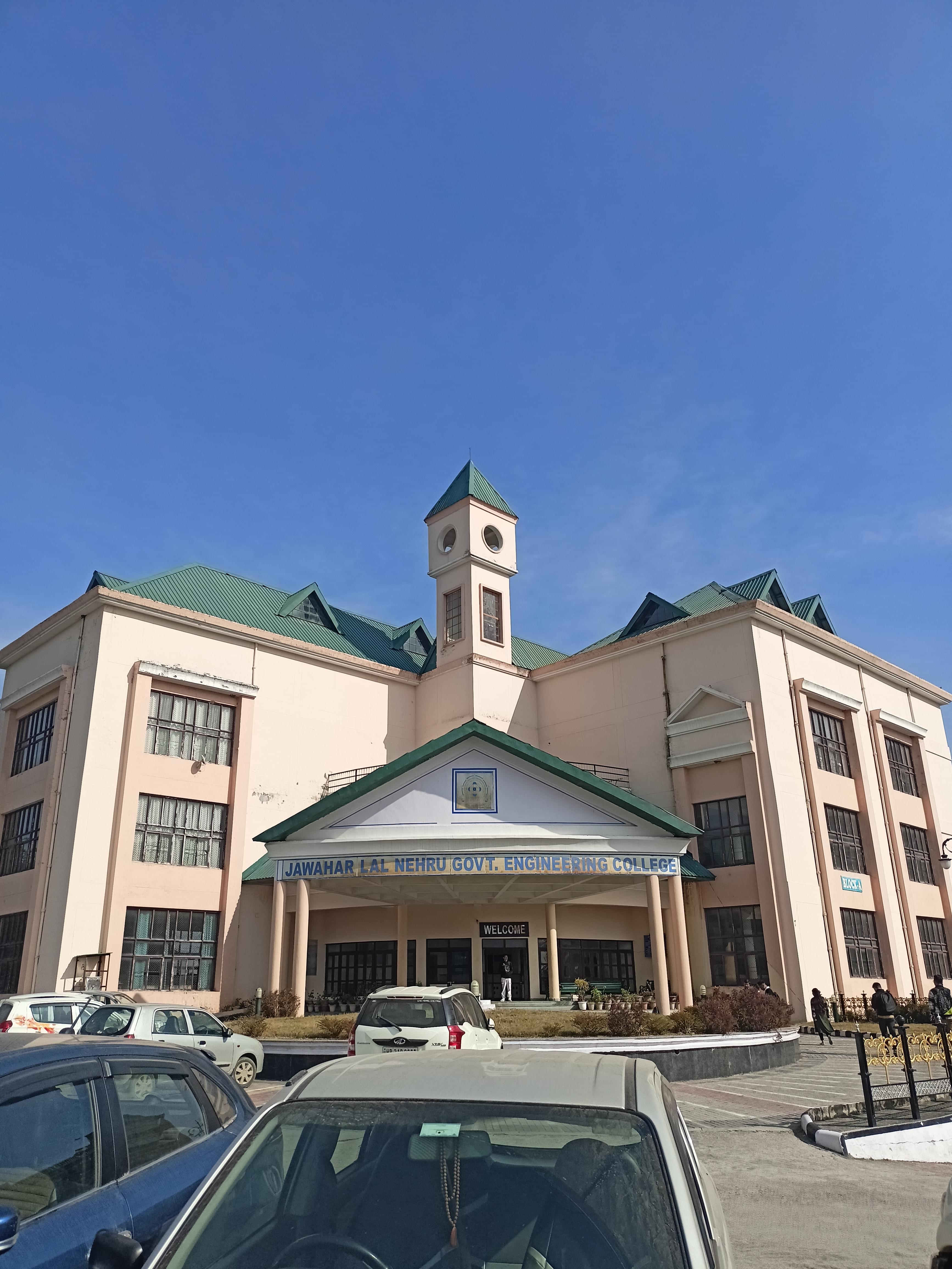 HPTU Campus photo (12) by Isha