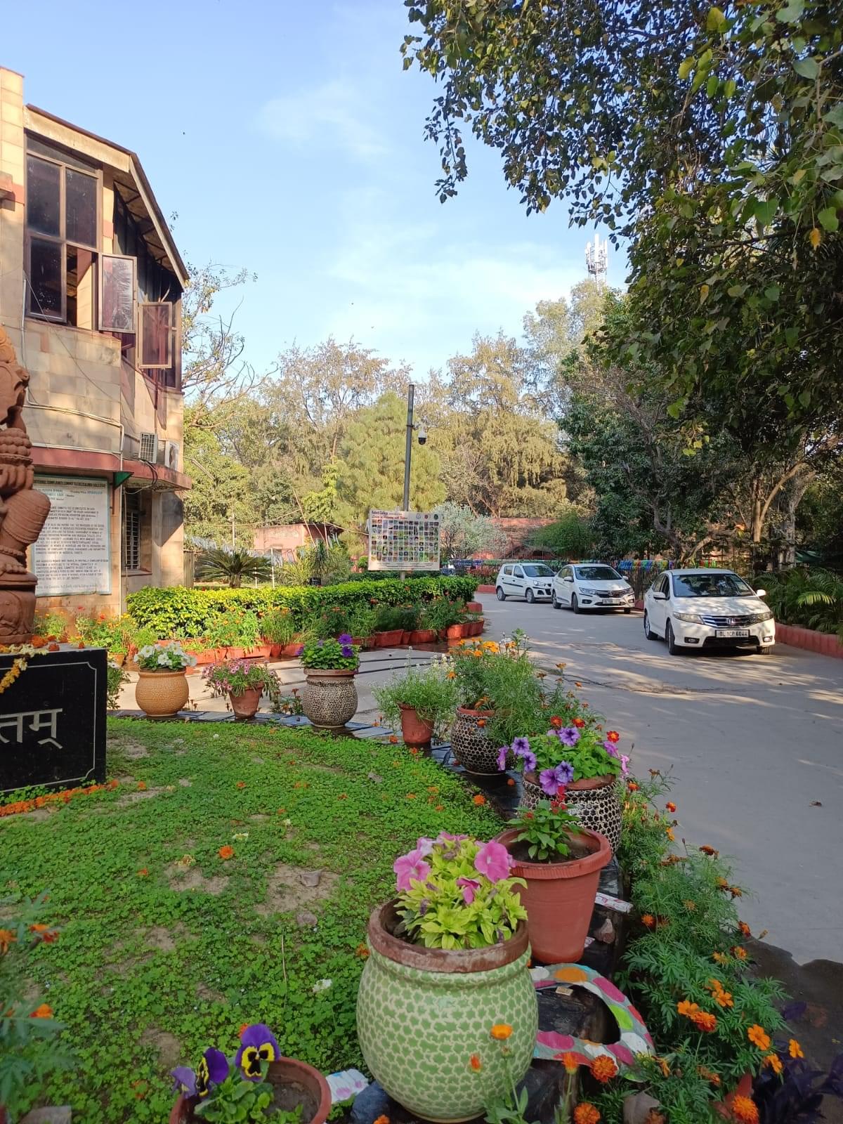 Kalindi College Campus photo (3) by Sneha Meena