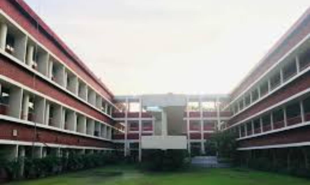 Mehr Chand Mahajan Dayanand Anglo Vedic College for Women Chandigarh Campus photo 6
