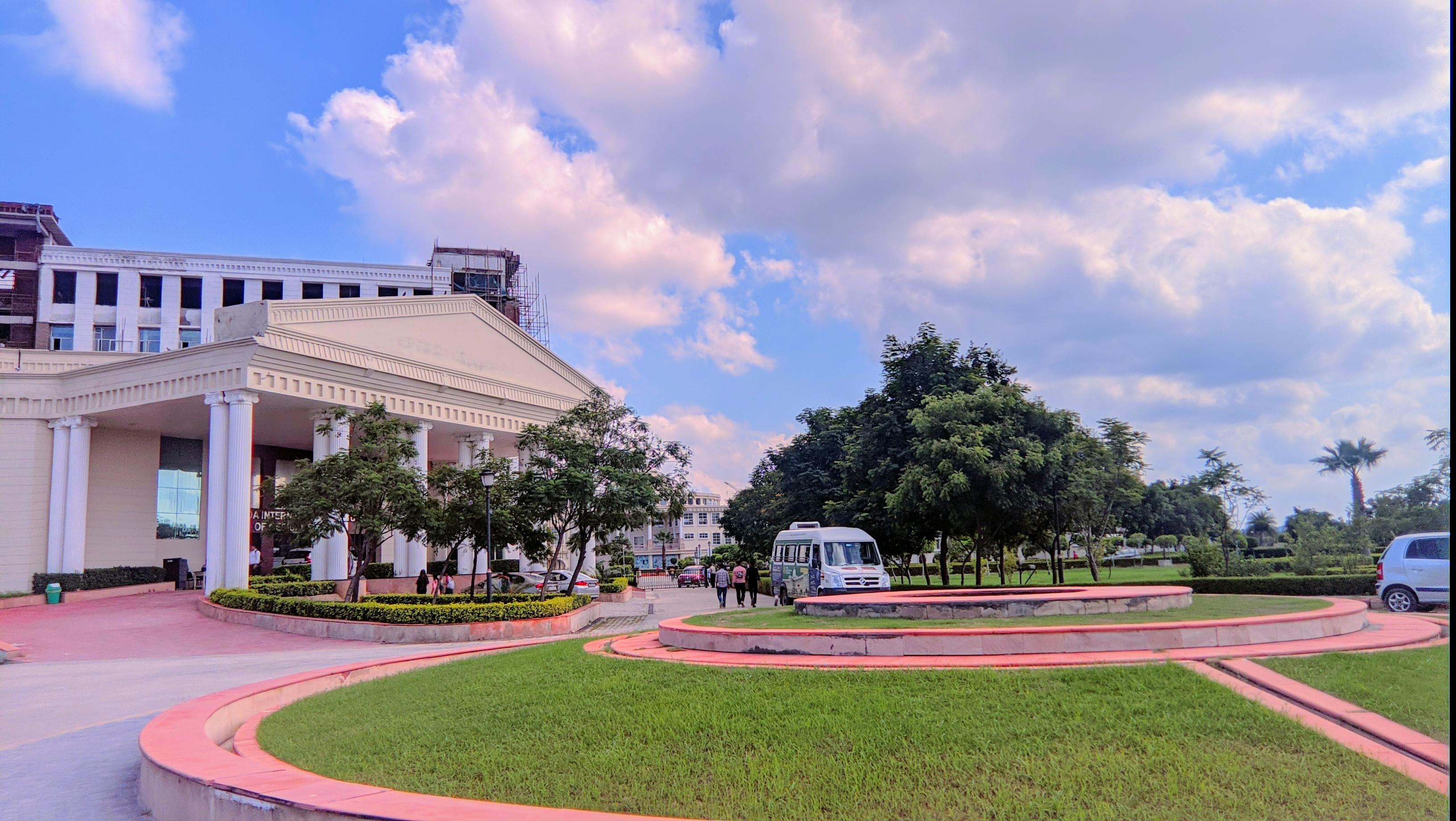 NIU Noida Infrastructure & Academic Building photo (19) by Ranjeet
