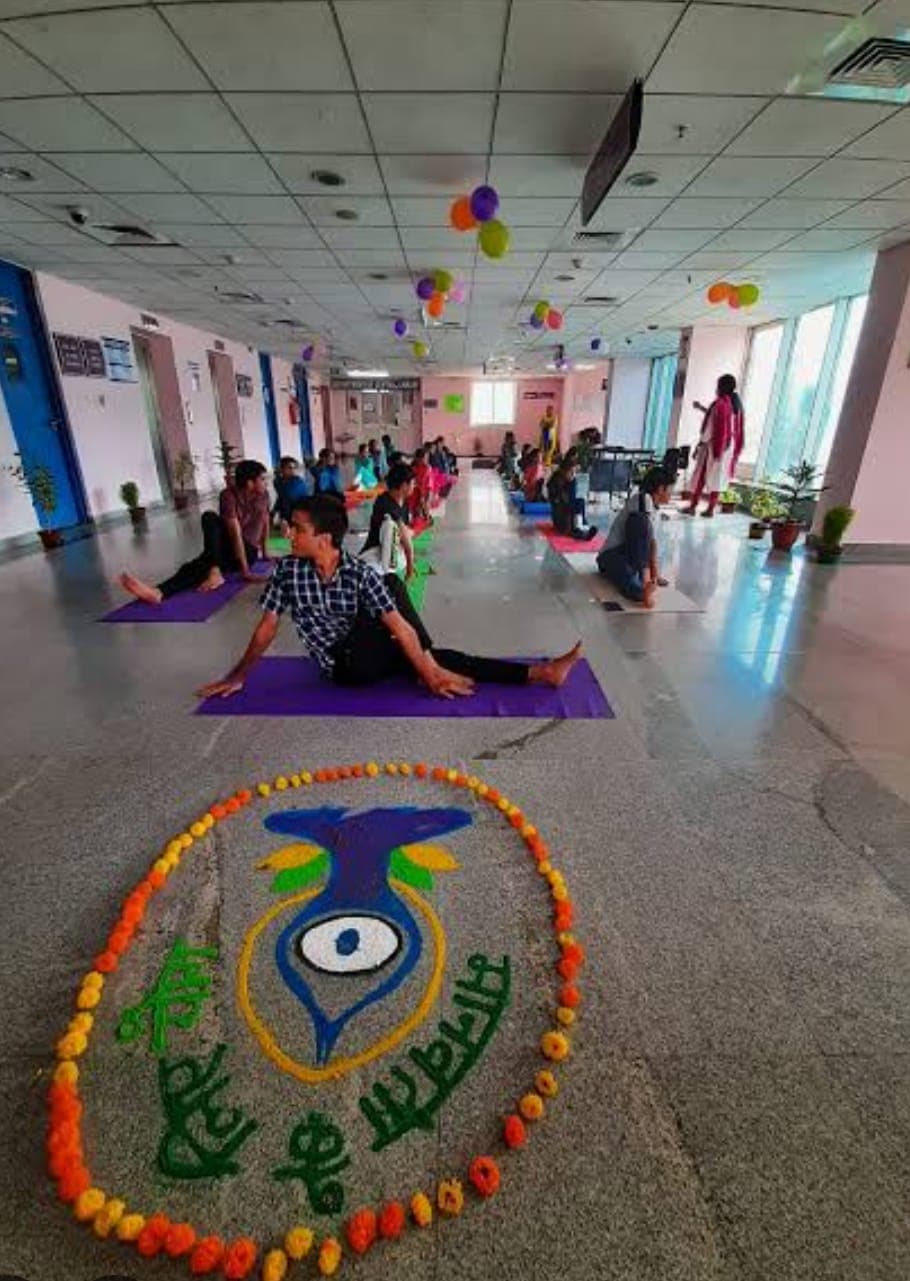 ESI Post Graduate Institute of Medical Science and Research Kolkata Extra-Curricular photo (4) by Varnna Vinod A