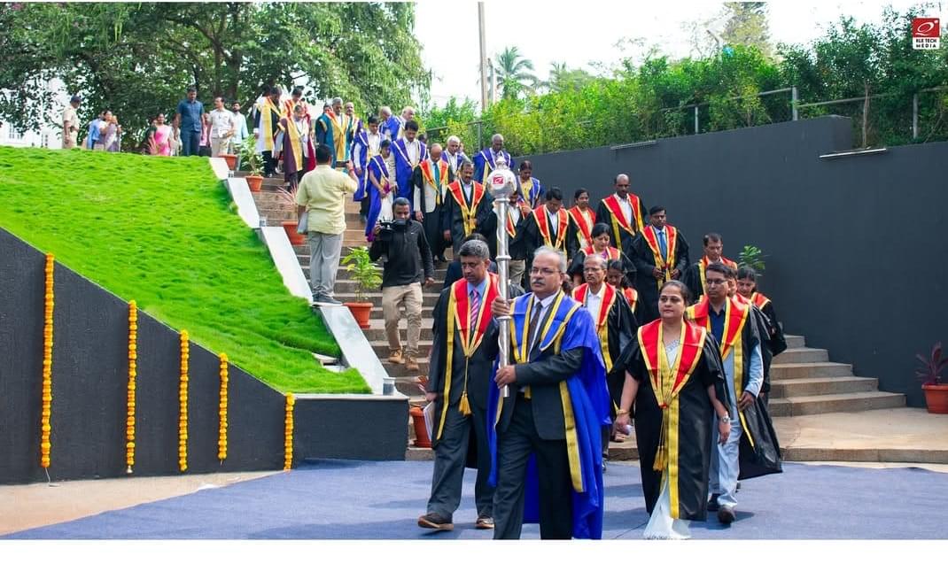 KLE Technological University Hubli Convocation & Festivals photo (16) by Surajatkam