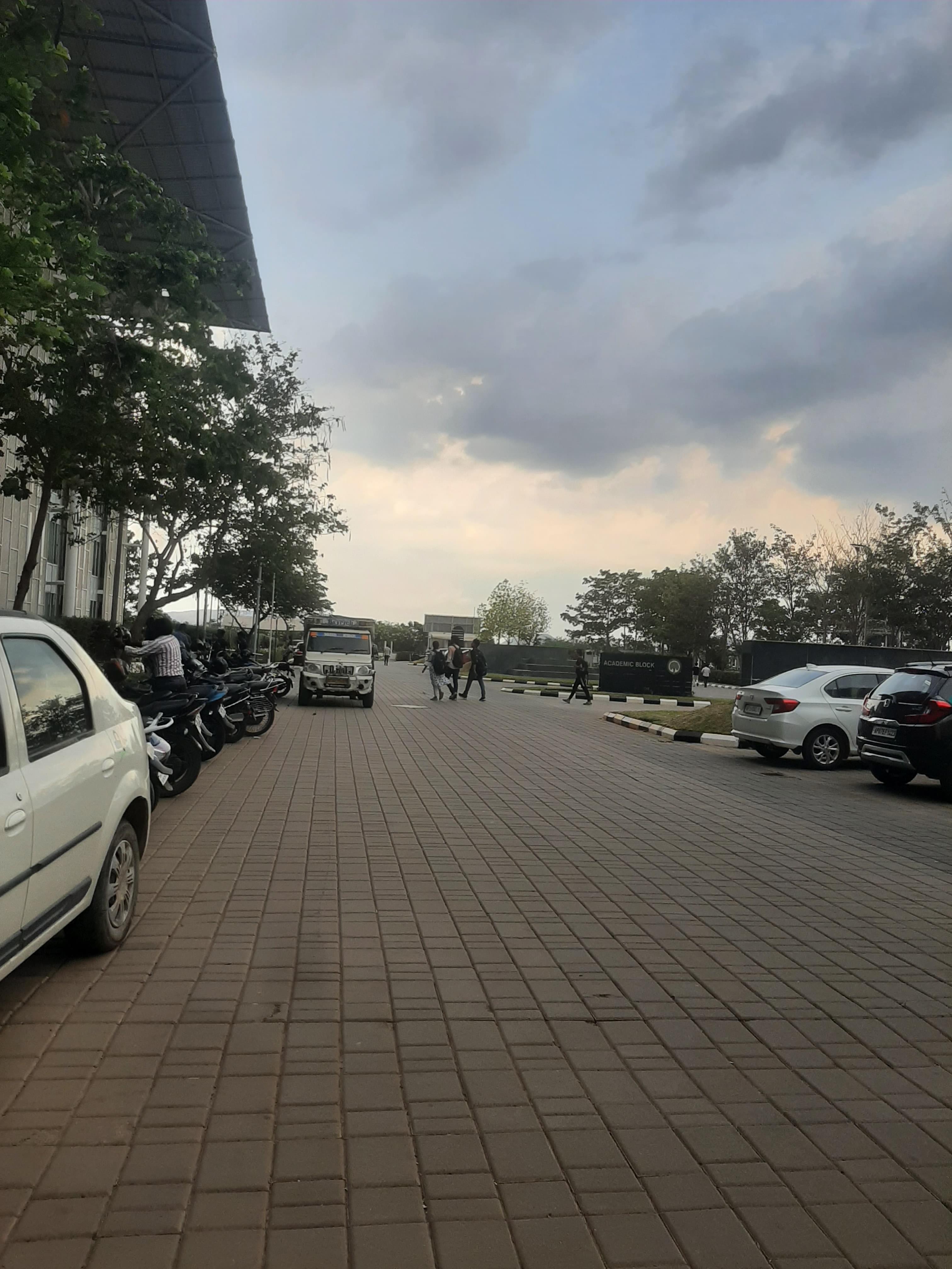 SRM University Amaravathi Campus photo 4